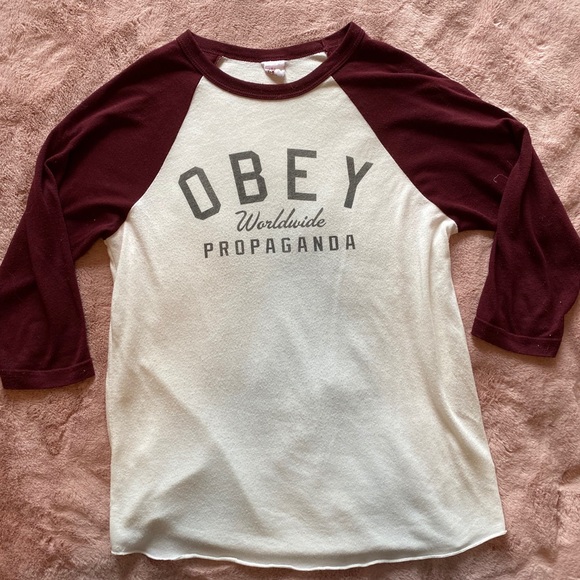obey shirt - Picture 3 of 3